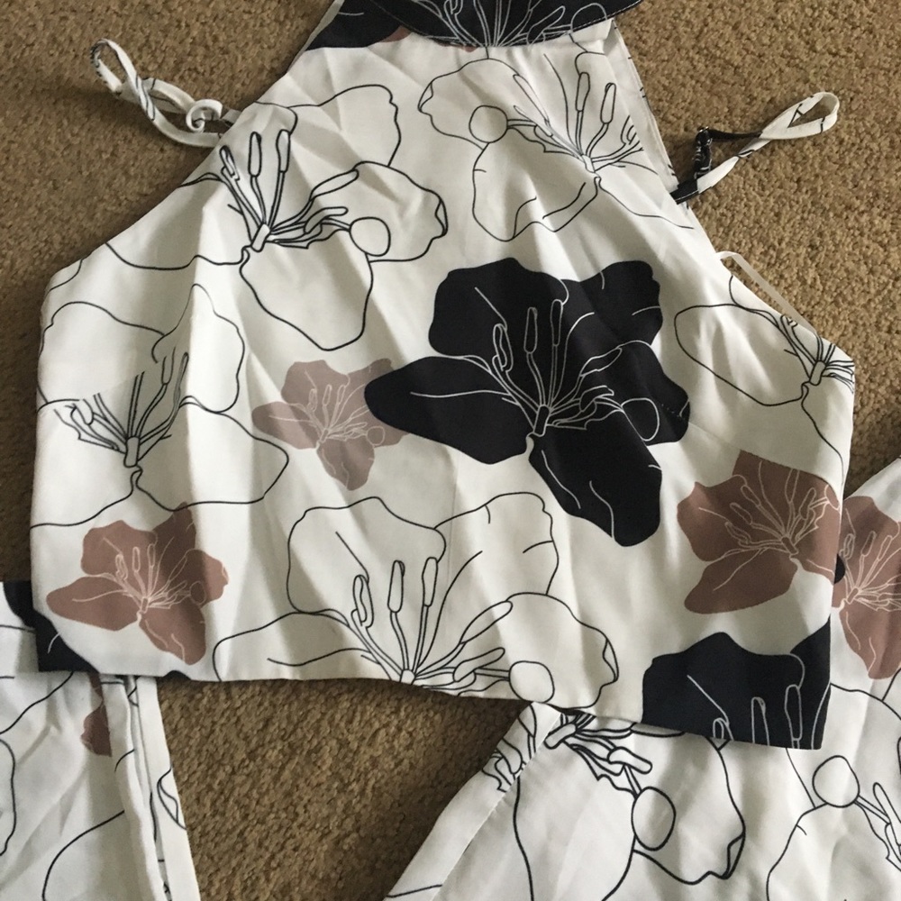 L’ATISTE by Amy Set crop halter top & pants Size S - Picture 11 of 14